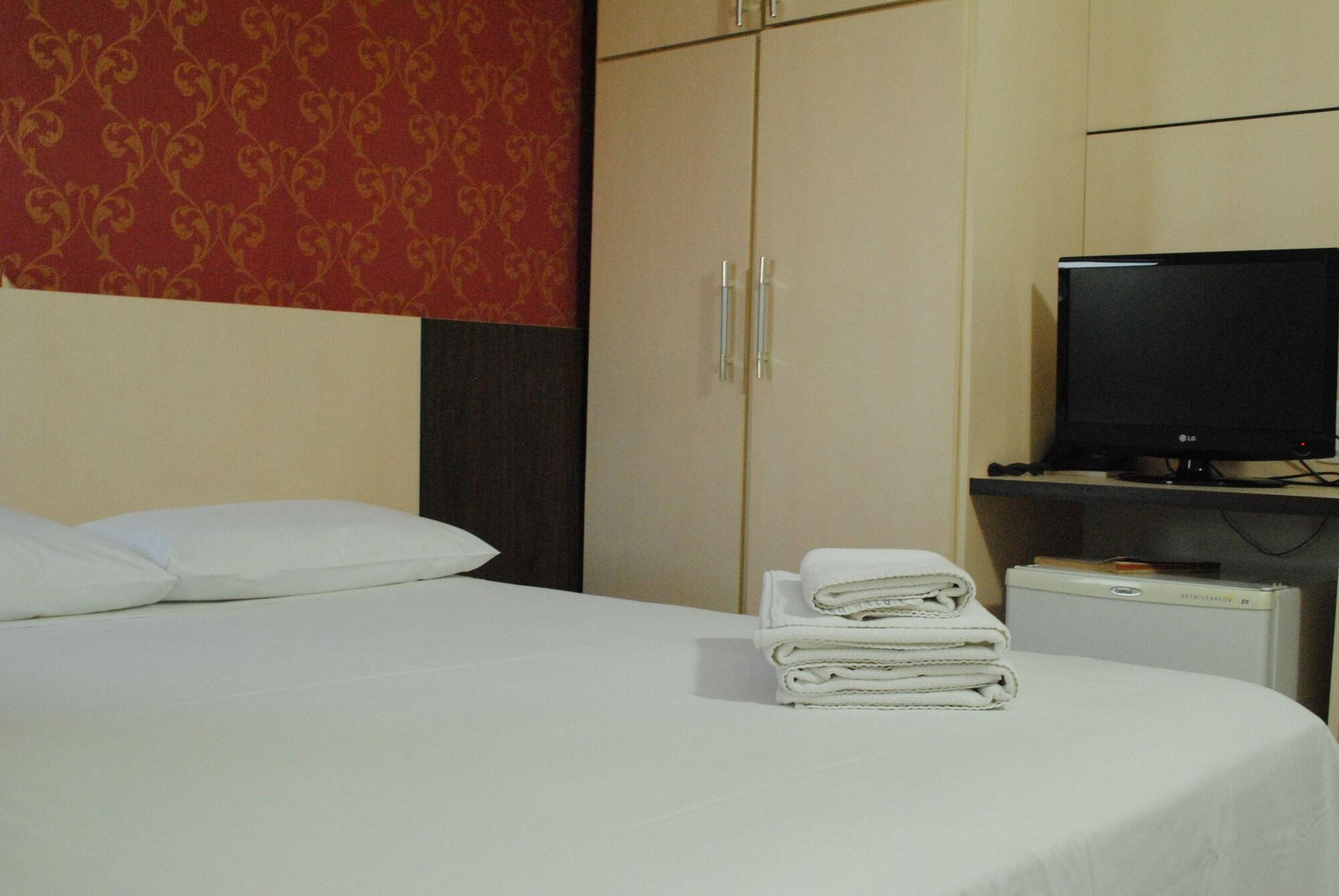 Hotel Dany Фос-ду-Игуасу Экстерьер фото